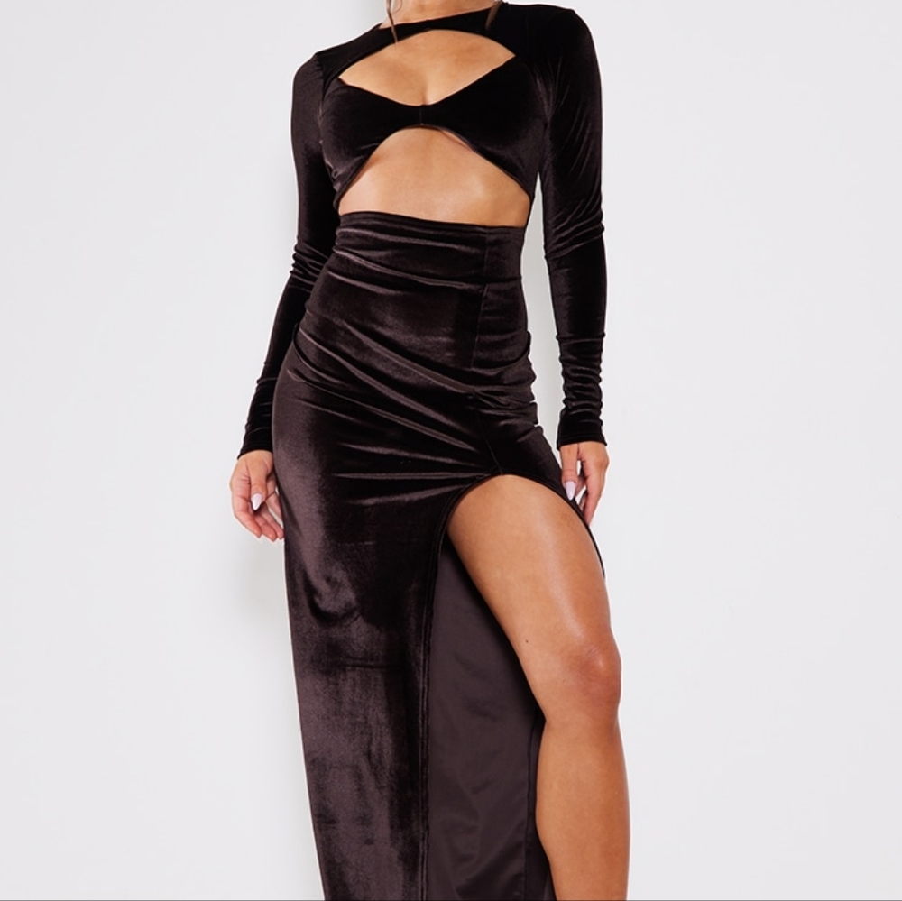 PrettyLittleThing Velvet Cut Out Maxi Dress (Size 2)